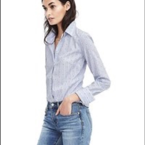 Banana Republic Tops - NWT banana republic riley tailored fit shirt
